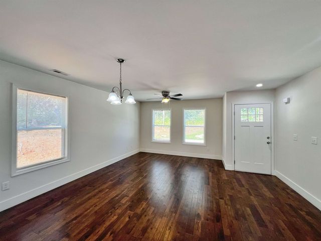 1735 Inman Road, Wellford, SC 29385