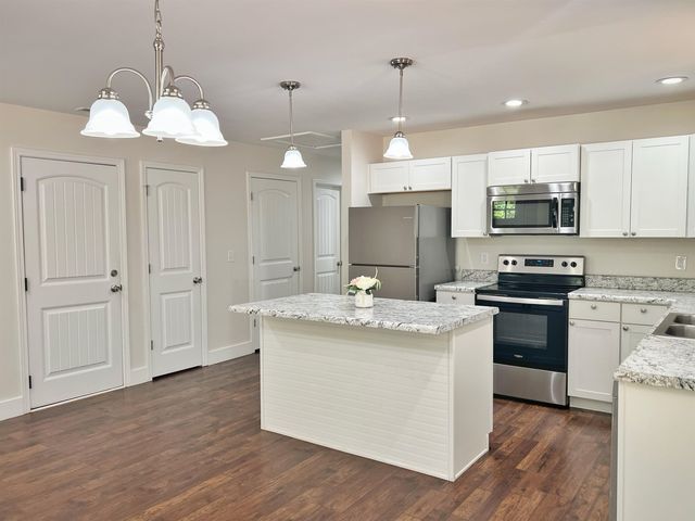 1735 Inman Road, Wellford, SC 29385