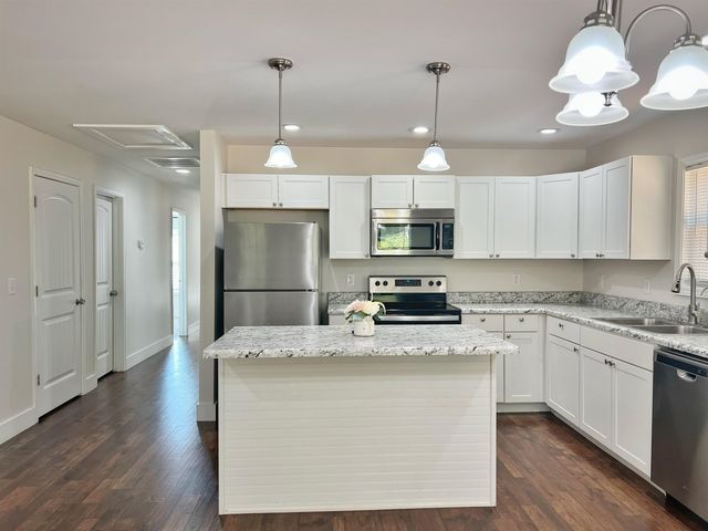 1735 Inman Road, Wellford, SC 29385