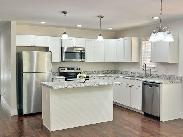 1735 Inman Road, Wellford, SC 29385