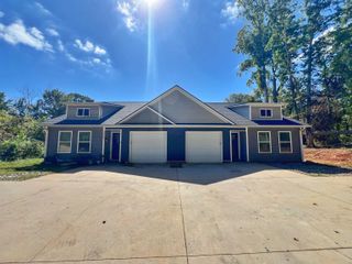 1735 Inman Road, Wellford, SC 29385