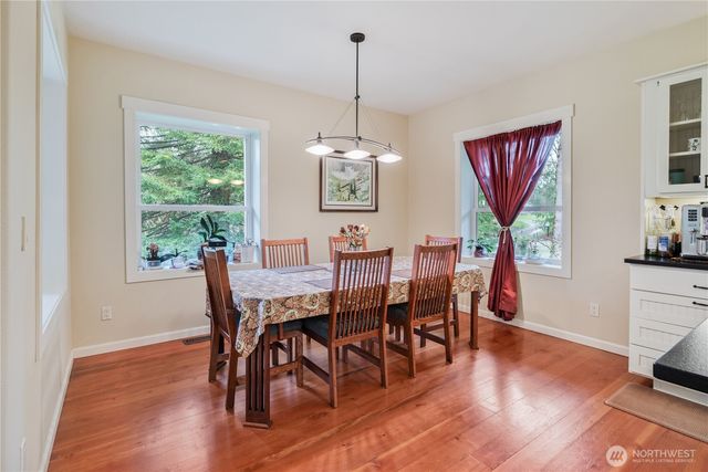 180 Trinity Drive, Castle Rock, WA 98611