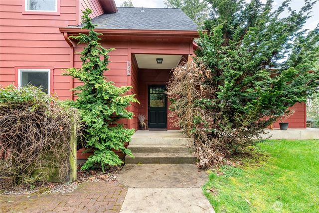 180 Trinity Drive, Castle Rock, WA 98611