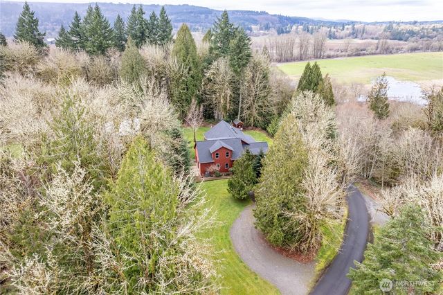 180 Trinity Drive, Castle Rock, WA 98611