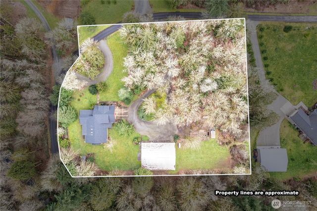 180 Trinity Drive, Castle Rock, WA 98611