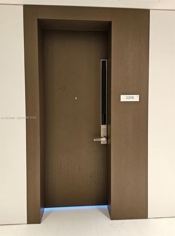 300 Biscayne Boulevard Way 2208W, Miami, FL 33131