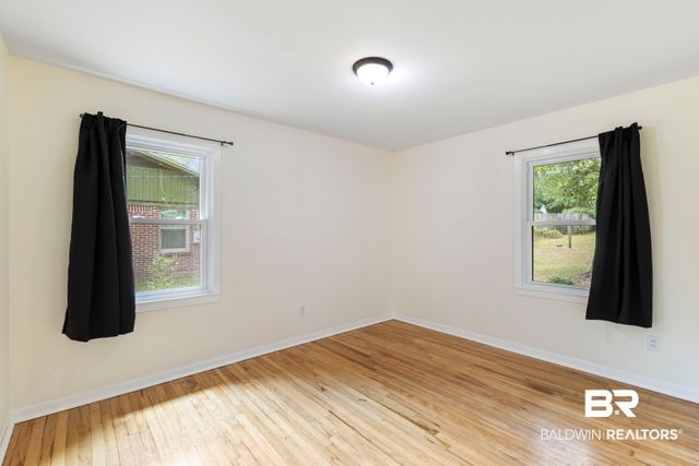 5609 Diane Drive, Mobile, AL 36618