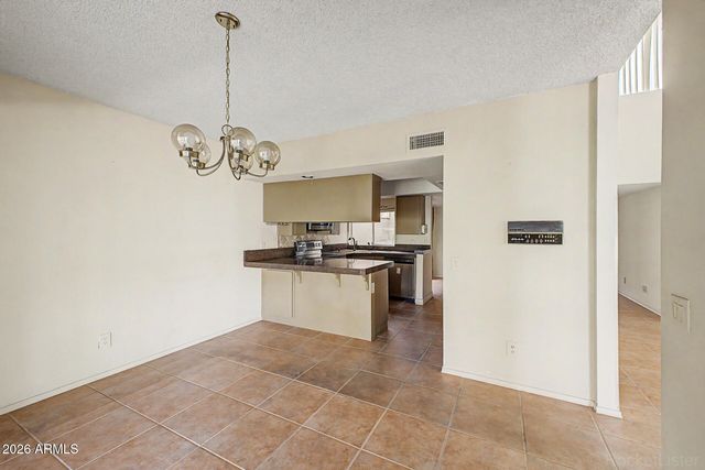 25235 S DRIFTER Drive, Sun Lakes, AZ 85248