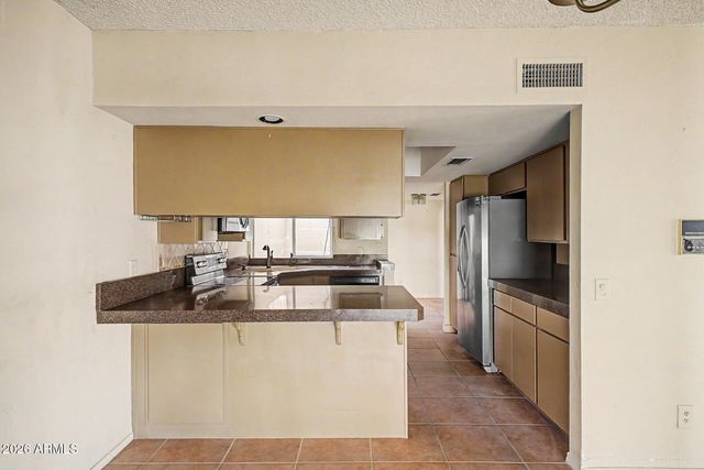 25235 S DRIFTER Drive, Sun Lakes, AZ 85248