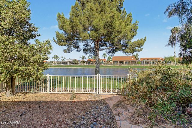 25235 S DRIFTER Drive, Sun Lakes, AZ 85248