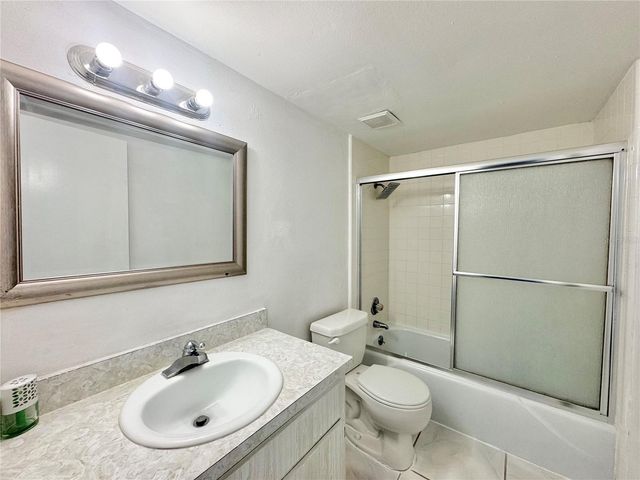 1550 11TH STREET NE D4, Winter Haven, FL 33881