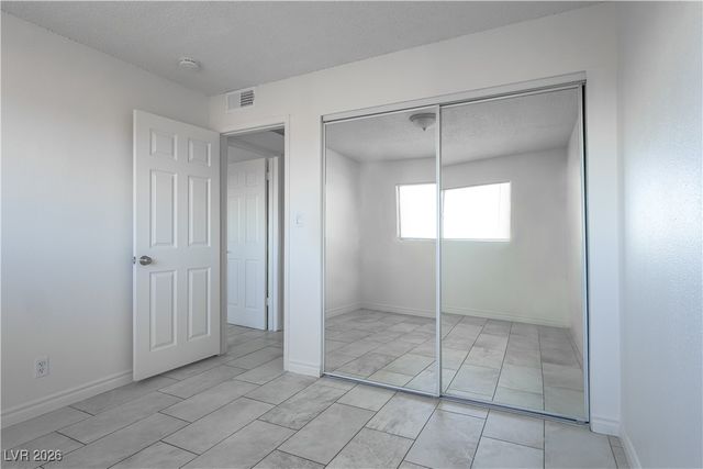 212 Orland Street 28, Las Vegas, NV 89107