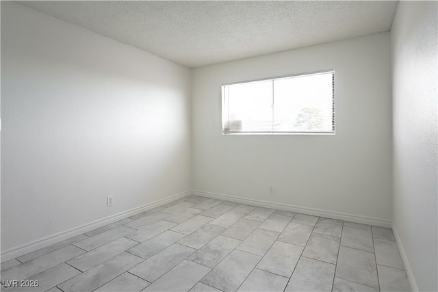 212 Orland Street 28, Las Vegas, NV 89107