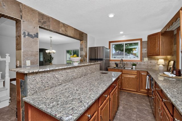 6201 Winona Avenue, Des Moines, IA 50312