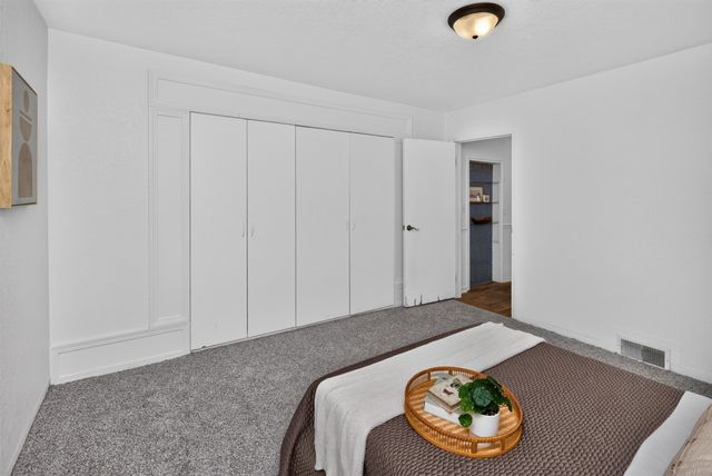6201 Winona Avenue, Des Moines, IA 50312