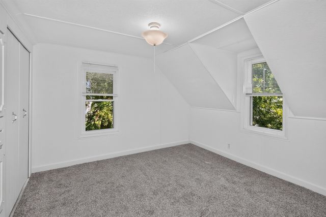 6201 Winona Avenue, Des Moines, IA 50312