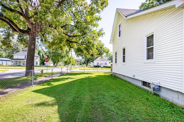 6201 Winona Avenue, Des Moines, IA 50312