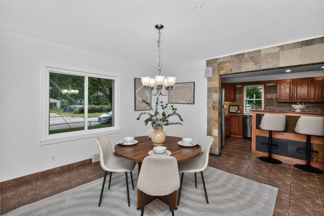 6201 Winona Avenue, Des Moines, IA 50312