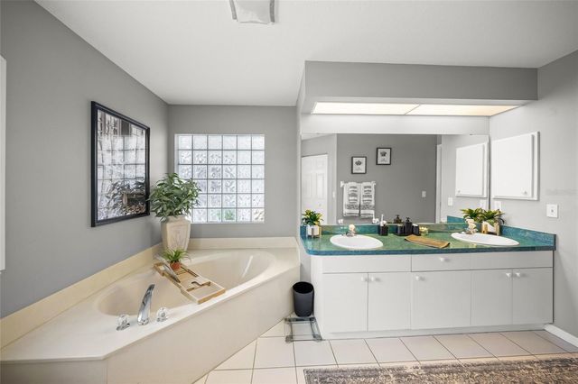 7727 36TH LANE E, Sarasota, FL 34243