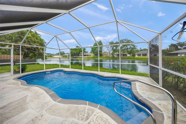 7727 36TH LANE E, Sarasota, FL 34243
