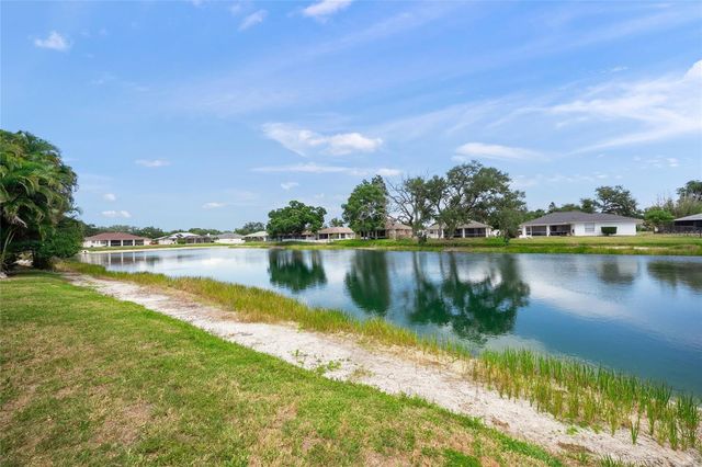 7727 36TH LANE E, Sarasota, FL 34243