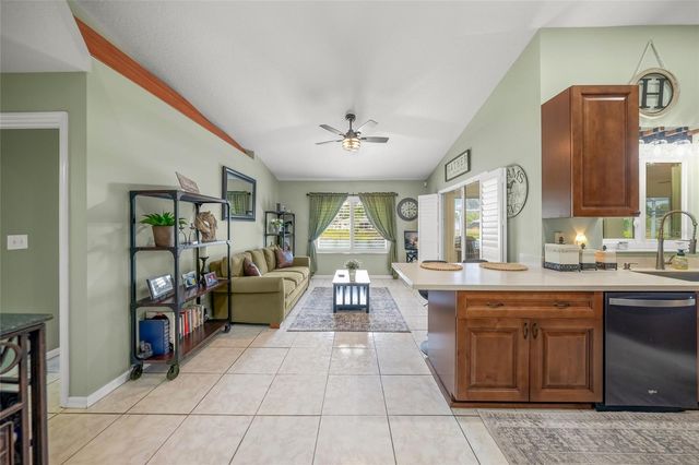 7727 36TH LANE E, Sarasota, FL 34243