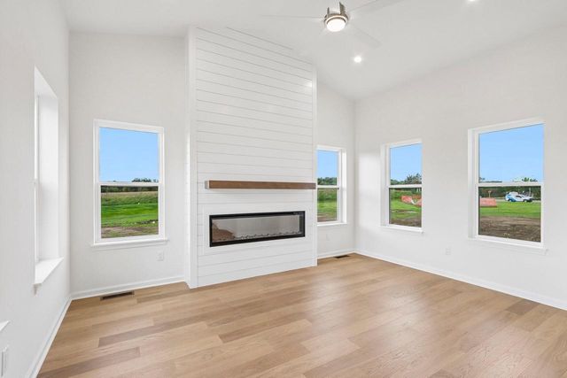 N68W26123 Brighton DRIVE, Lisbon, WI 53089