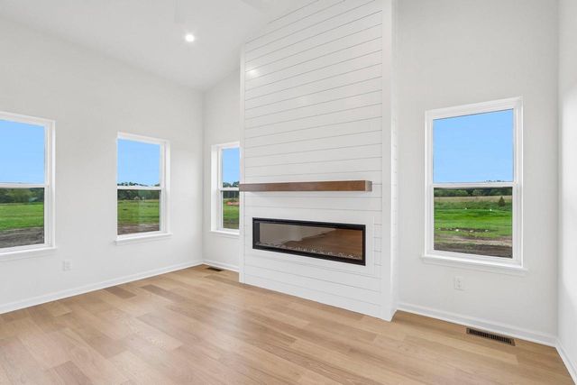 N68W26123 Brighton DRIVE, Lisbon, WI 53089