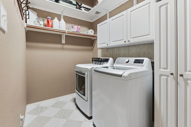 319 Sugarberry Lane, Fate, TX 75087