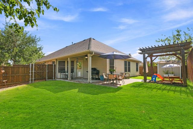 319 Sugarberry Lane, Fate, TX 75087