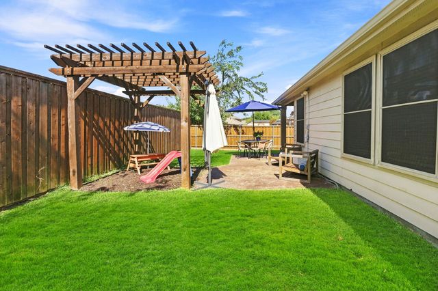 319 Sugarberry Lane, Fate, TX 75087