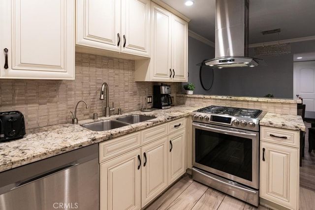 4358 Mammoth Avenue 2, Sherman Oaks, CA 91423