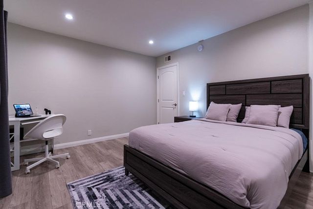 4358 Mammoth Avenue 2, Sherman Oaks, CA 91423