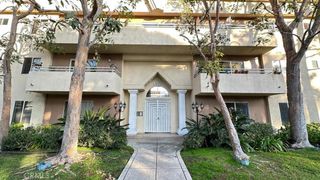 4358 Mammoth Avenue 2, Sherman Oaks, CA 91423