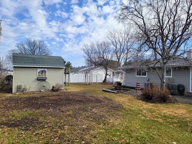 224 DOROTHY DRIVE, Manawa, WI 54949