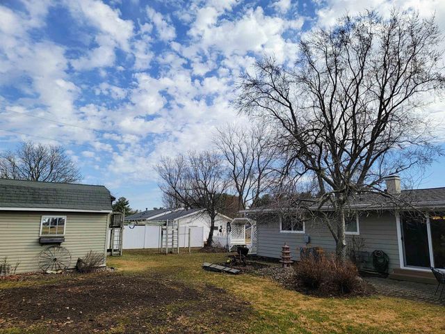 224 DOROTHY DRIVE, Manawa, WI 54949