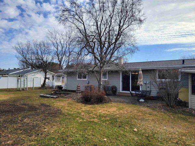 224 DOROTHY DRIVE, Manawa, WI 54949