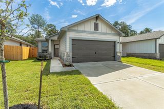 14717 Pinion Ct, Conroe, TX 77302