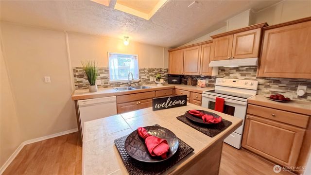 51 E Skyline Drive, Shelton, WA 98584