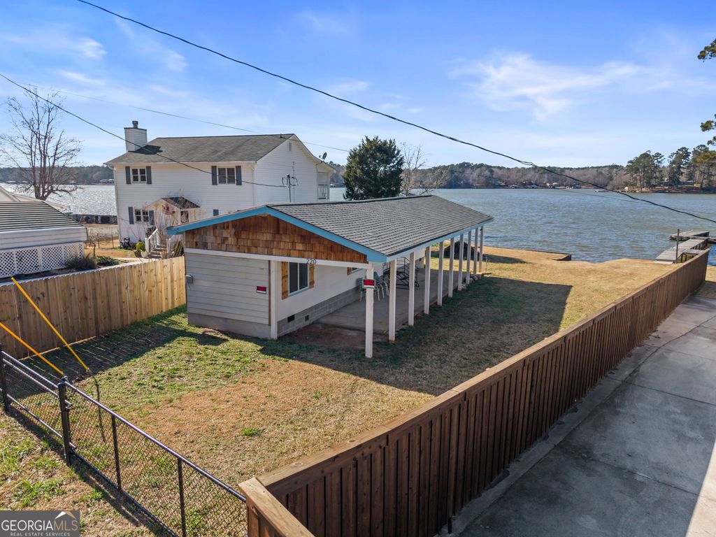 220 Lakeshore Drive, Monticello, GA 31064