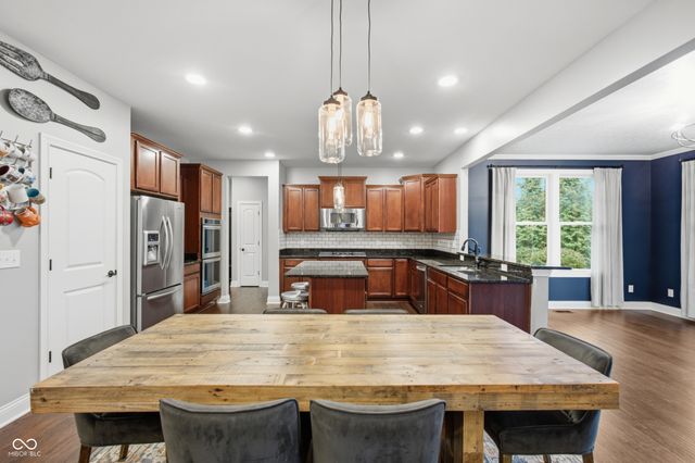 14603 Edgebrook Drive, Fishers, IN 46040