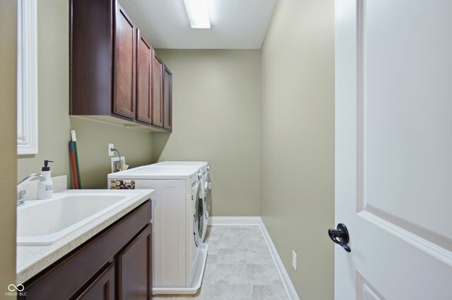 14603 Edgebrook Drive, Fishers, IN 46040