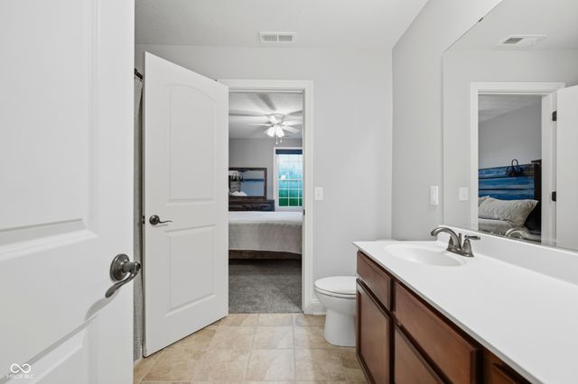 14603 Edgebrook Drive, Fishers, IN 46040