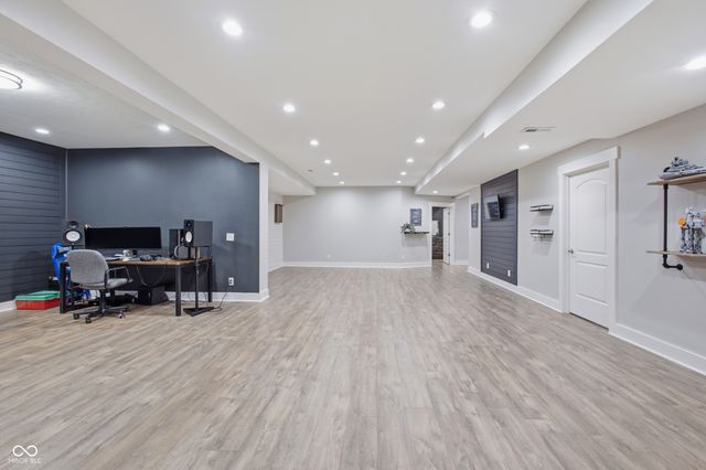 14603 Edgebrook Drive, Fishers, IN 46040