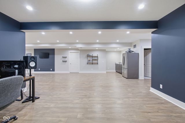 14603 Edgebrook Drive, Fishers, IN 46040