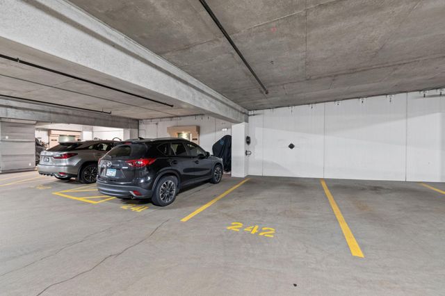 1008 Portland Avenue, Minneapolis, MN 55404