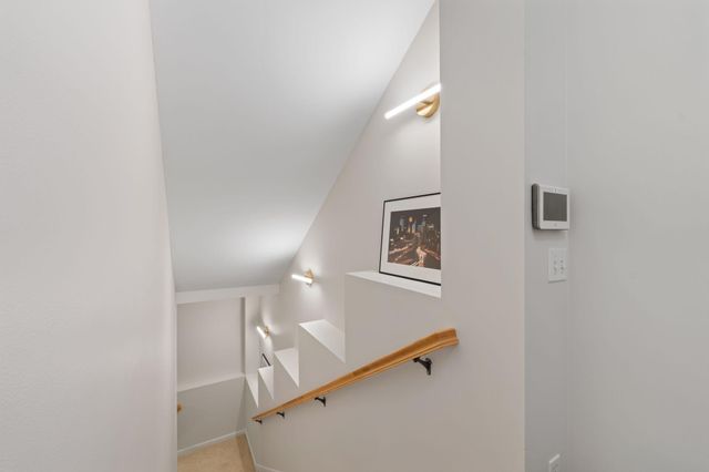 1008 Portland Avenue, Minneapolis, MN 55404