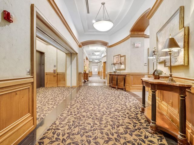 1008 Portland Avenue, Minneapolis, MN 55404