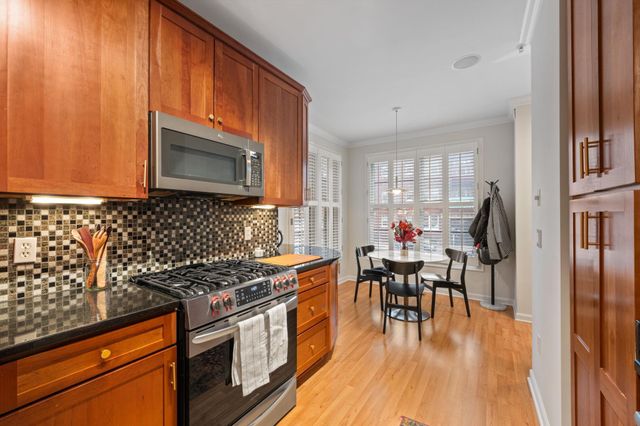 1008 Portland Avenue, Minneapolis, MN 55404