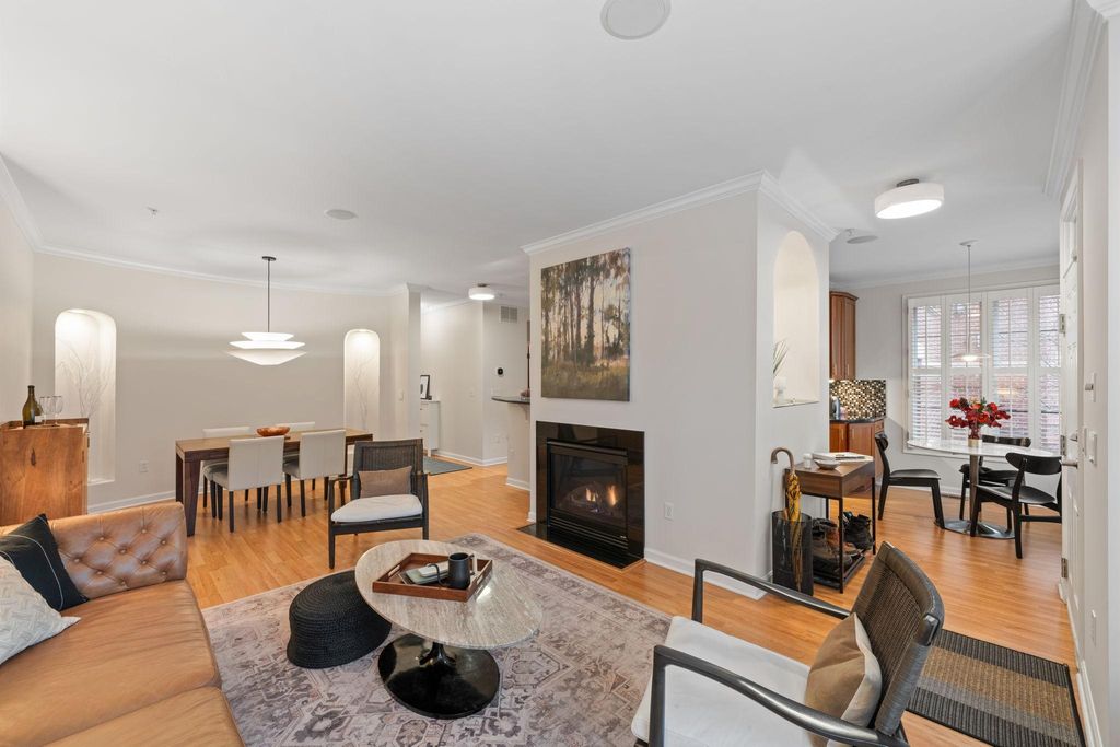 1008 Portland Avenue, Minneapolis, MN 55404